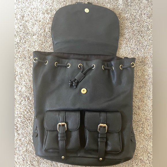 Aldo Backpack - Picture 2 of 9